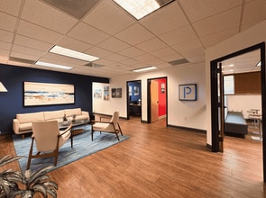5711 Six Forks Rd, Raleigh, NC for lease Interior Photo- Image 1 of 4