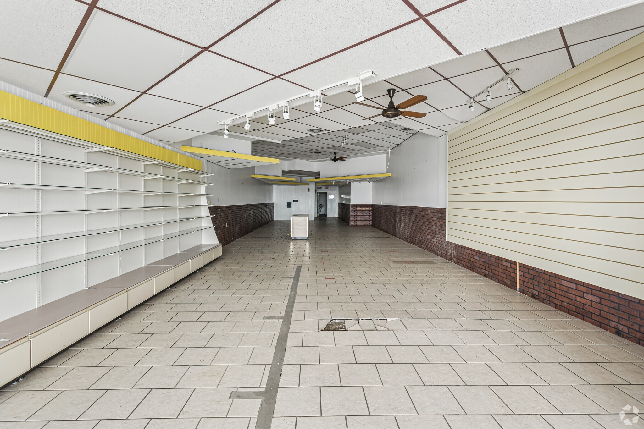 1910 Minno Dr, Johnstown, PA for lease Interior Photo- Image 1 of 4