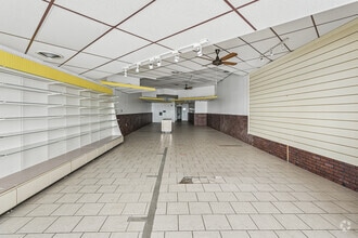1910 Minno Dr, Johnstown, PA for lease Interior Photo- Image 1 of 4