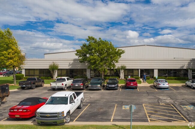 More details for 8001 Mid America Blvd, Oklahoma City, OK - Office for Lease