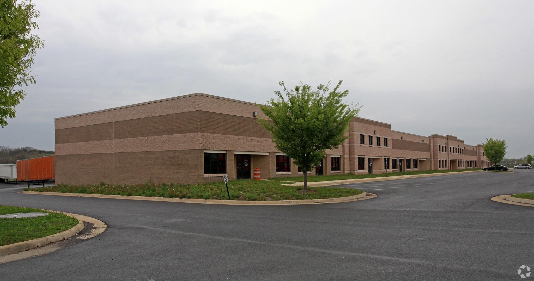 220 Admiral Byrd Dr, Winchester, VA for lease Primary Photo- Image 1 of 2