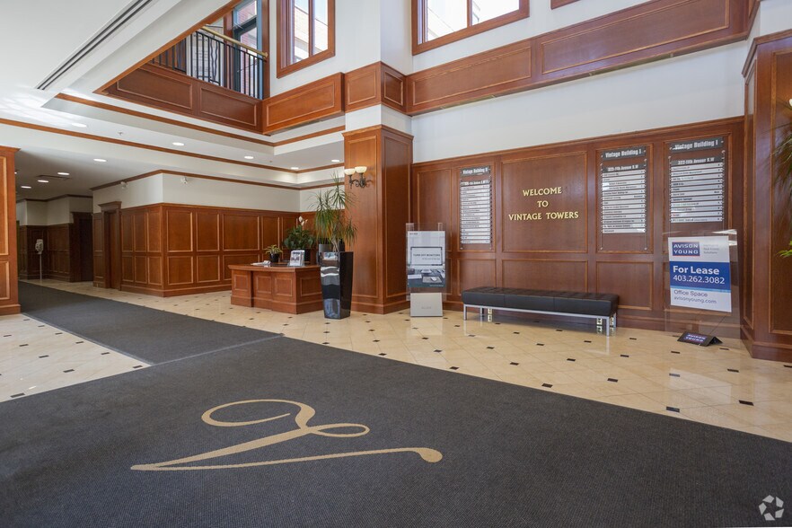 396 11th Ave SW, Calgary, AB à louer - Hall d’entrée - Image 3 de 22