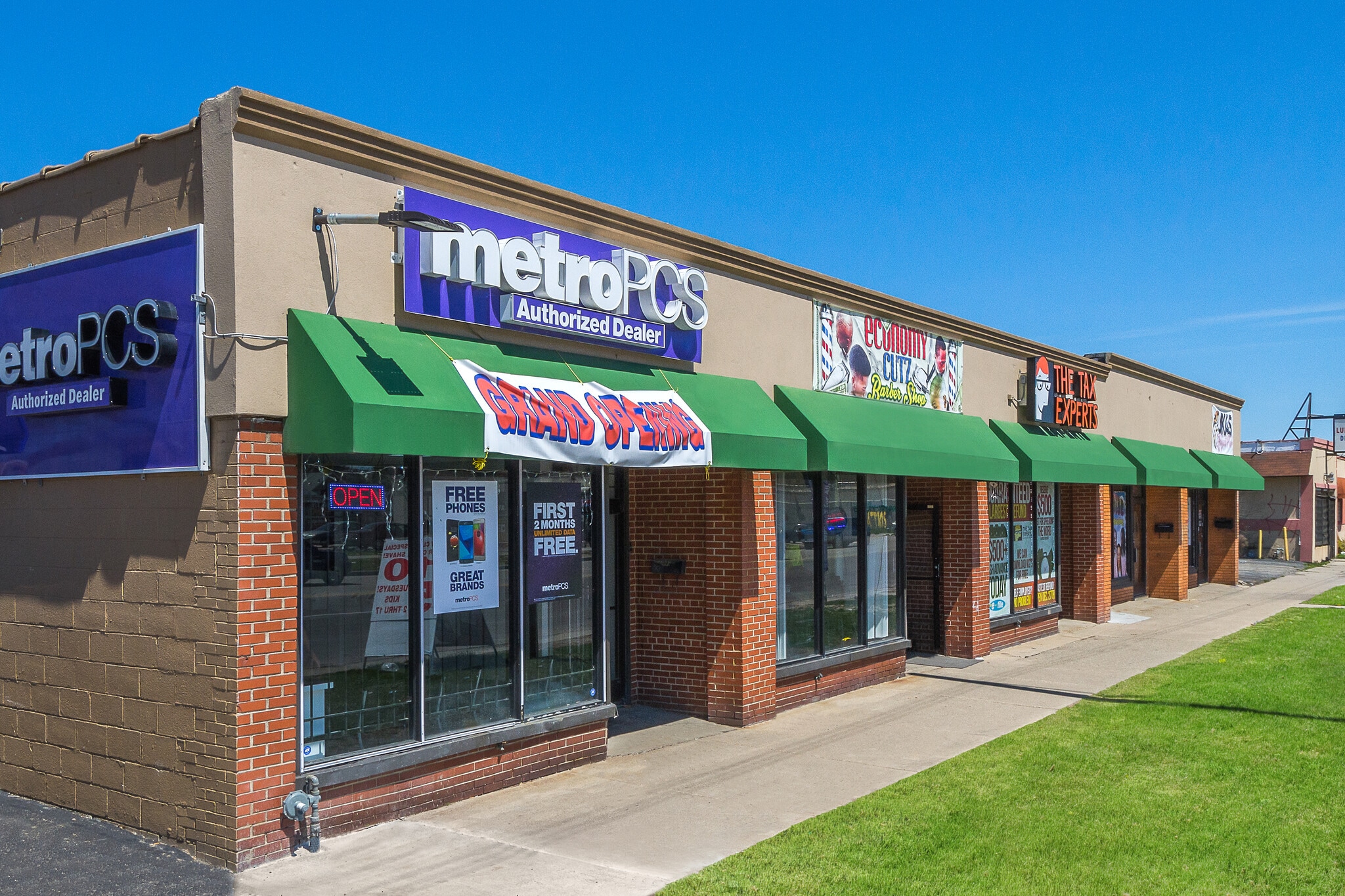 19226-19240 Joy Rd, Detroit, MI for lease Building Photo- Image 1 of 4