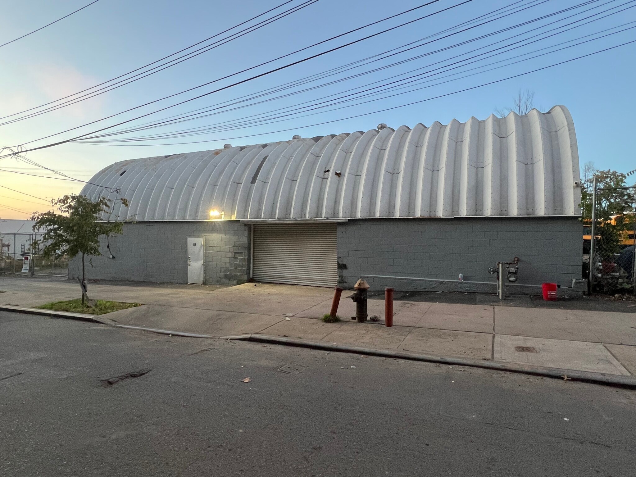 61 Englewood Ave, Staten Island, NY à vendre Photo du bâtiment- Image 1 de 1