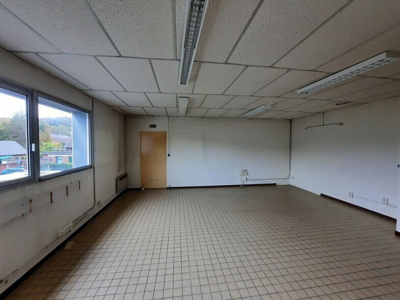 Office in Le Houlme for sale - Interior Photo - Image 2 of 8