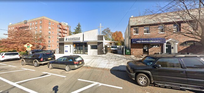 Plus de détails pour 4733 Little Neck Pky, Little Neck, NY - Spécialité à vendre