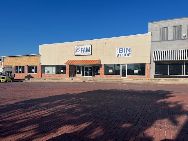 139 N Main St, Seminole, OK for sale - Building Photo - Image 1 of 20