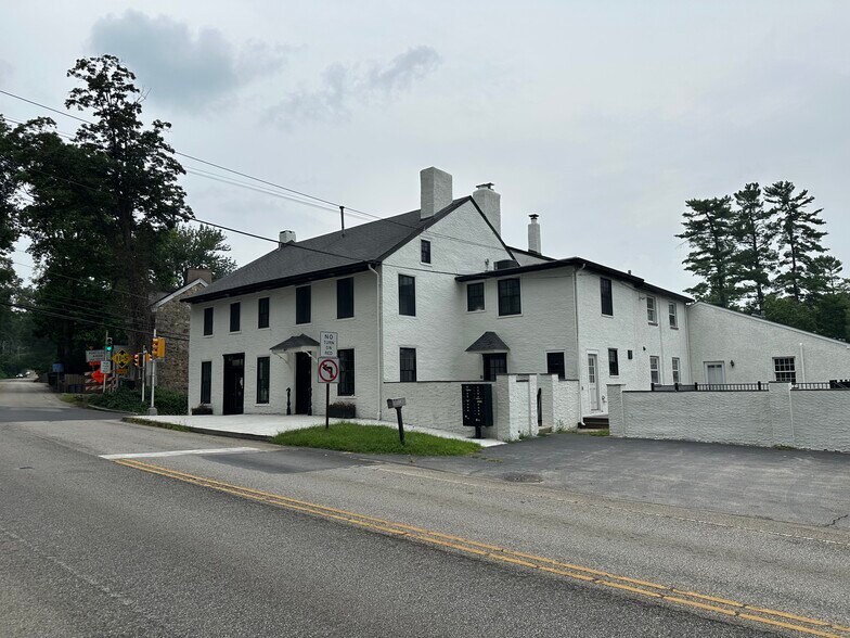 601 Conestoga Rd, Villanova, PA à louer - Photo du bâtiment - Image 2 de 8