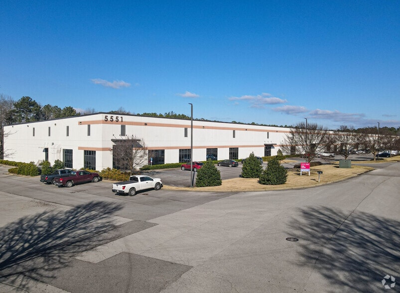 5551 Parkwest Dr, Bessemer, AL for lease - Building Photo - Image 1 of 9
