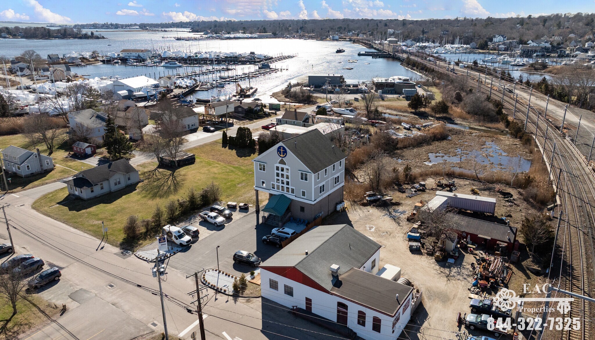 4 Broadway Avenue Ext, Mystic, CT à vendre Photo principale- Image 1 de 39