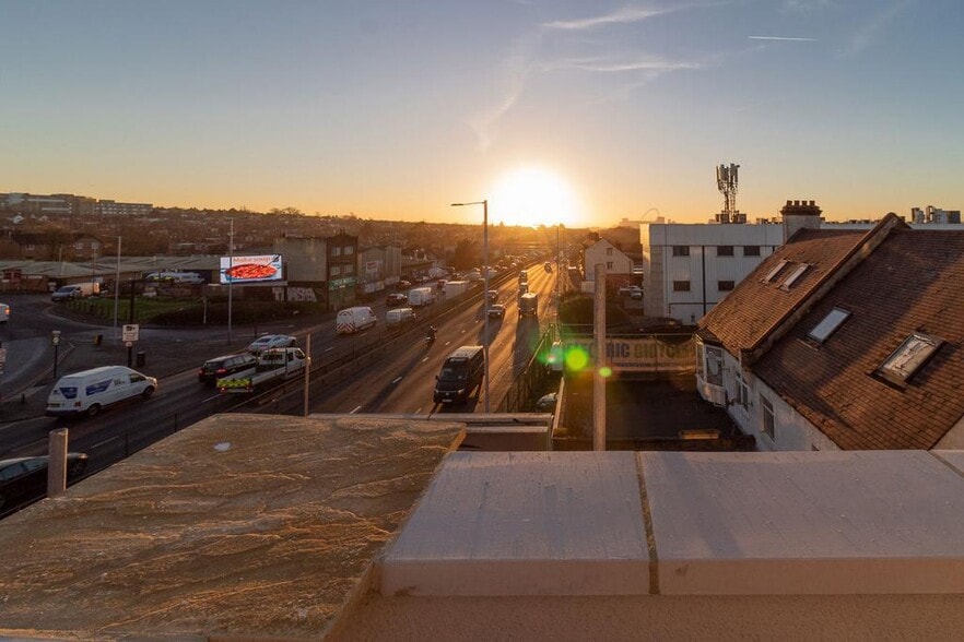 715 North Circular Rd, London for sale - Building Photo - Image 3 of 13