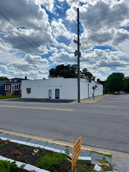 6730 Columbia Ave, Hammond, IN à vendre - Photo du bâtiment - Image 2 de 11