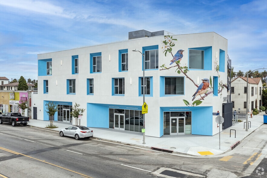5124 W Adams Blvd, Los Angeles, CA for lease - Building Photo - Image 1 of 3