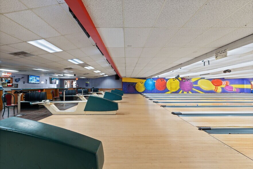 1616 N Section St, Sullivan, IN à vendre - Photo du bâtiment - Image 3 de 34