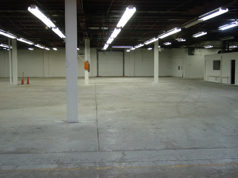 315 N 9th St, St Charles, IL for sale - Building Photo - Image 3 of 3