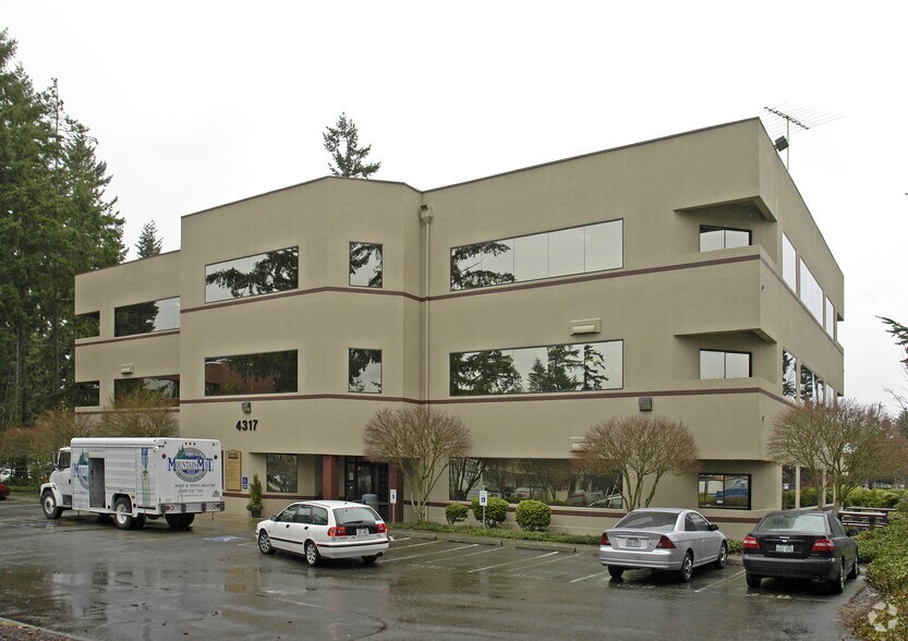 4317 6th Ave SE, Lacey, WA à louer - Photo principale - Image 1 de 9