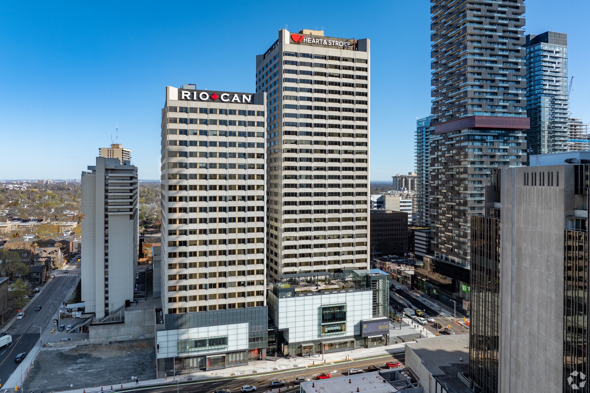 2300 Yonge St, Toronto, ON à vendre Photo principale- Image 1 de 1