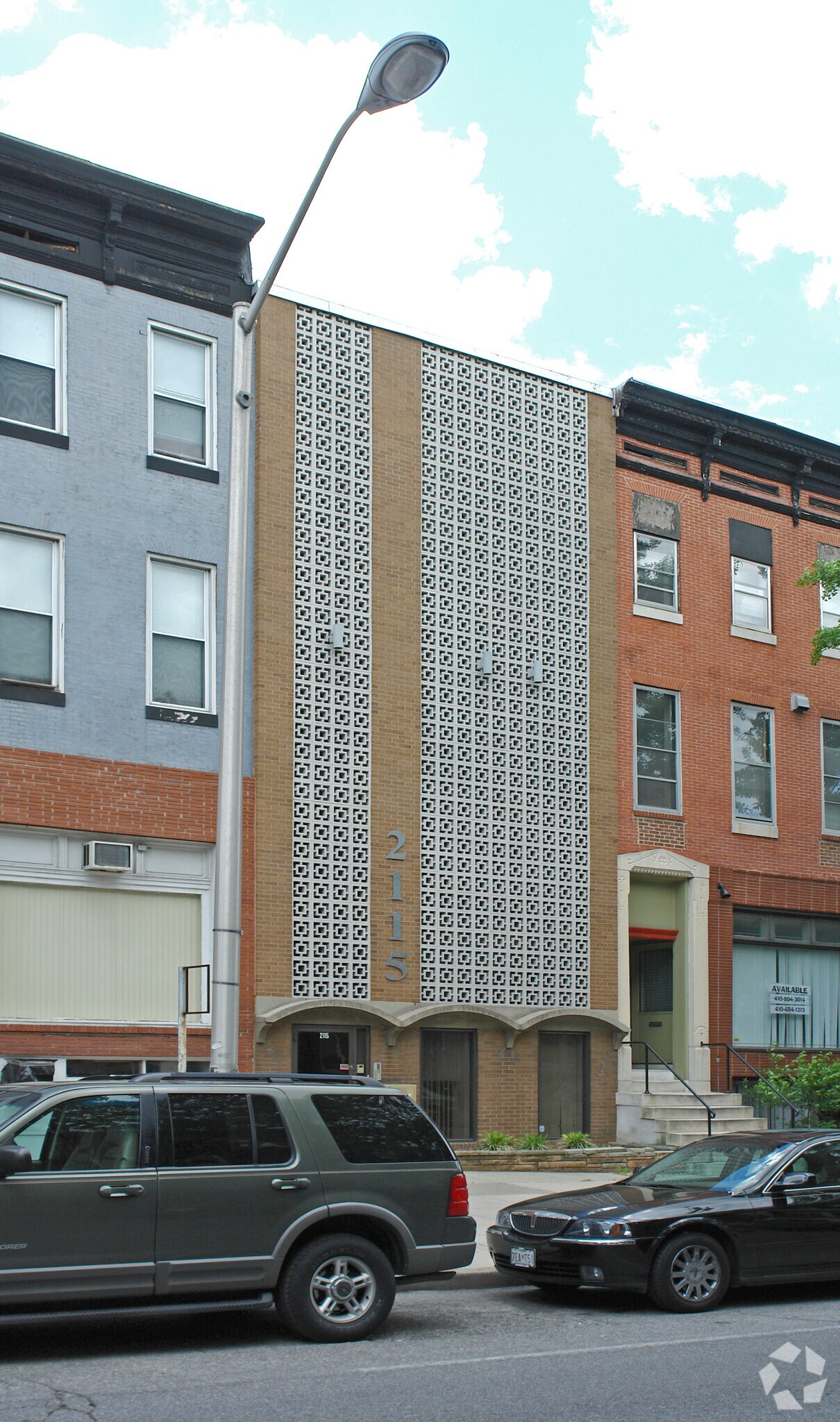 2115 N Charles St, Baltimore, MD à louer Photo principale- Image 1 de 15