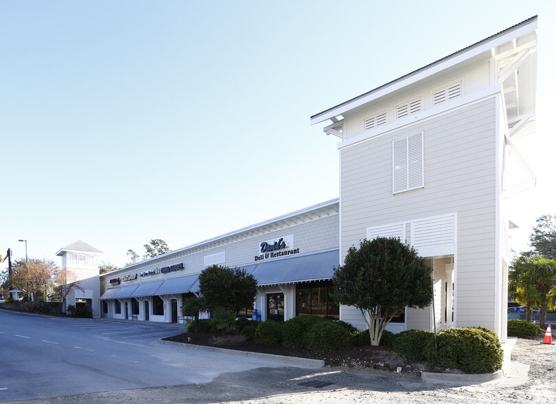 1940 Eastwood Rd, Wilmington, NC for lease - Building Photo - Image 2 of 6