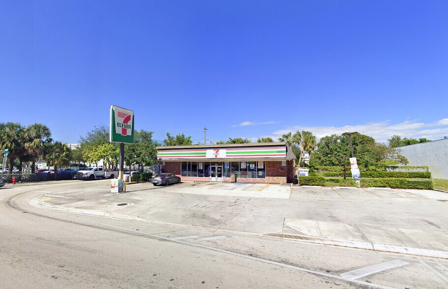 403 E Atlantic Blvd, Pompano Beach, FL à vendre - Photo du bâtiment - Image 3 de 4