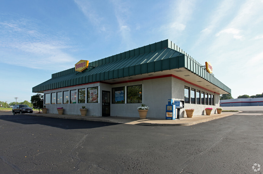 8810 E Mo-350 Hwy, Kansas City, MO for sale - Primary Photo - Image 1 of 2