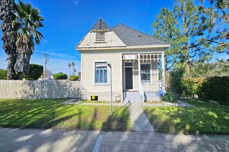 1101 W Burbank Blvd, Burbank, CA à louer Photo intérieure- Image 2 de 32