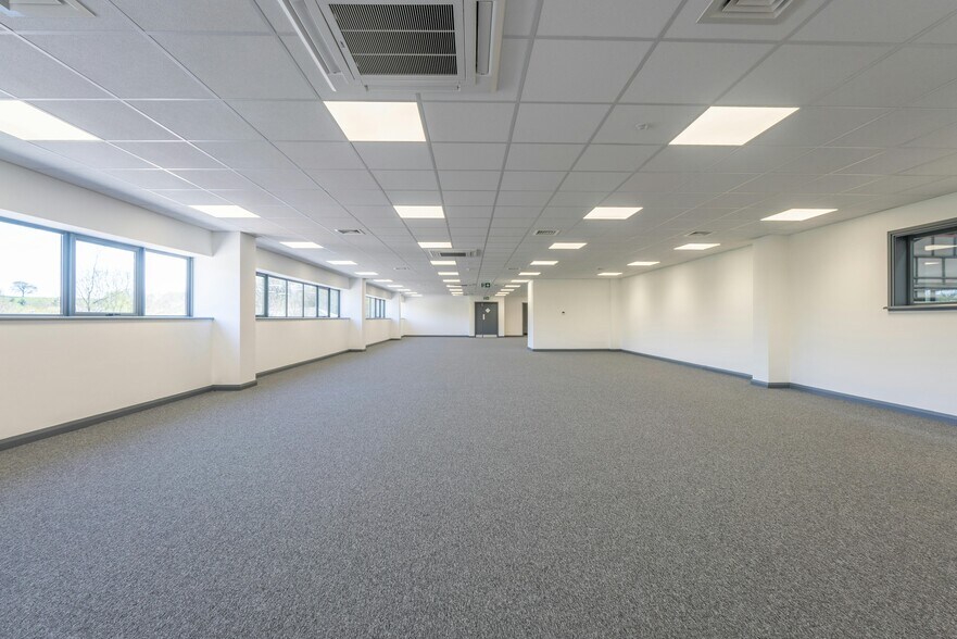 Osier Dr, Nottingham à louer - Photo du bâtiment - Image 3 de 5