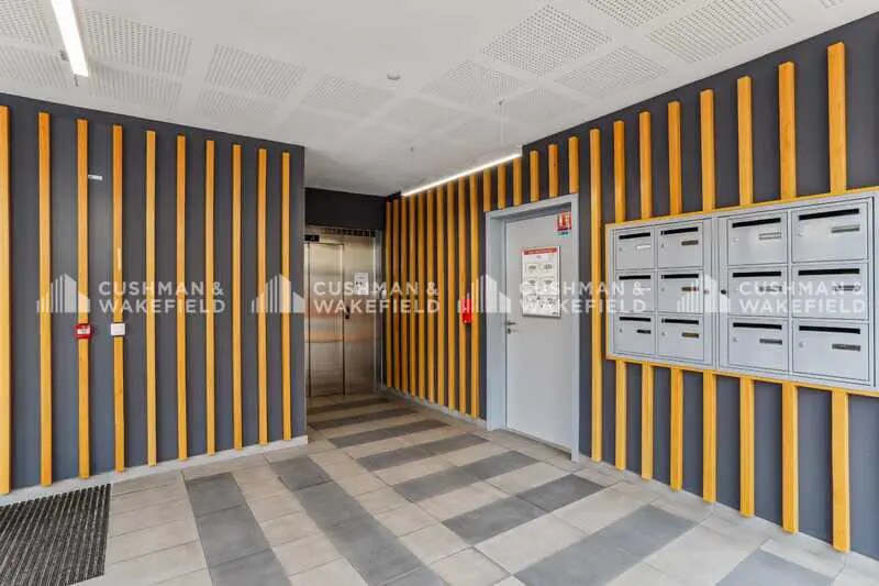 10 Place Bougainville, Marseille à louer - Hall d’entrée - Image 3 de 4