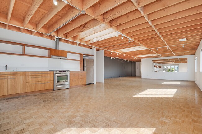 Plus de détails pour 503 Boccaccio Ave, Venice, CA - Local d'activités à louer