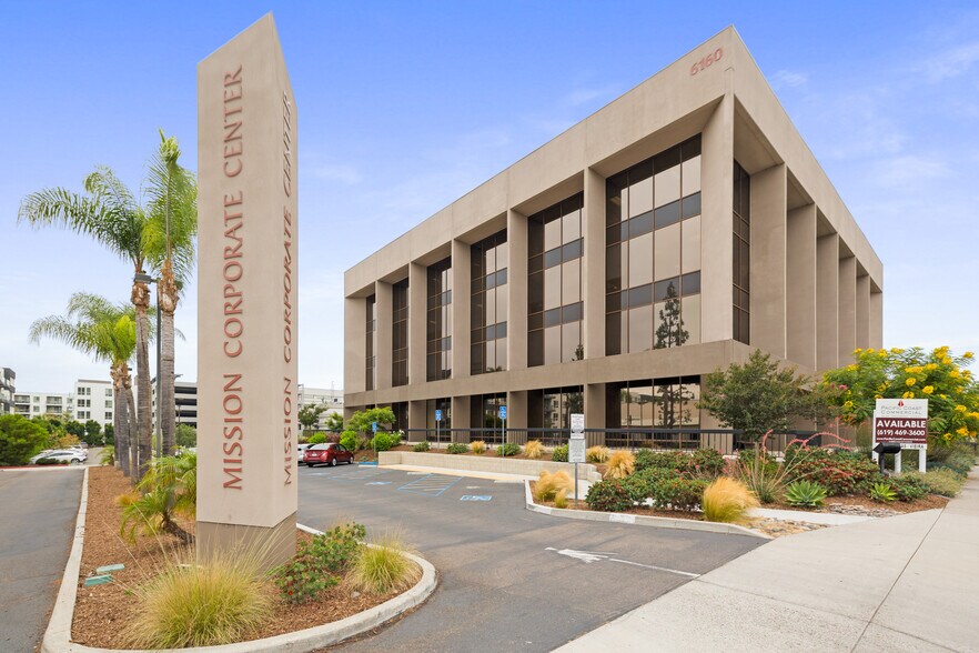 6160 Mission Gorge Rd, San Diego, CA à louer - Photo principale - Image 1 de 33