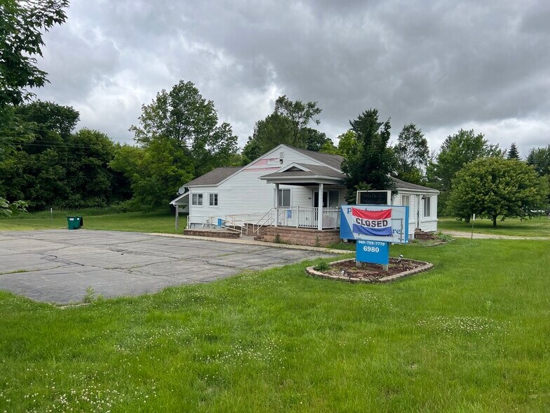 6980 S M 52, Owosso, MI à vendre - Photo du bâtiment - Image 2 de 7