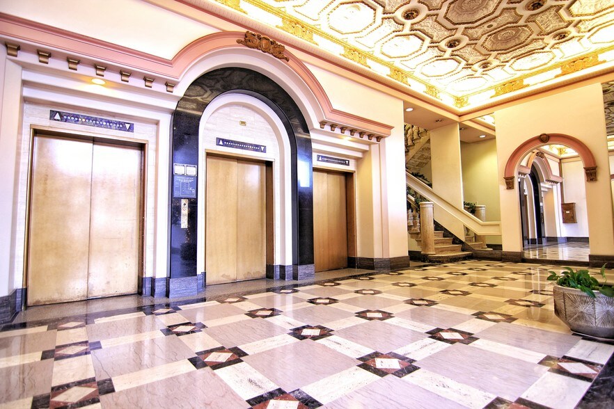 233 A St, San Diego, CA à vendre - Photo intérieure - Image 3 de 15