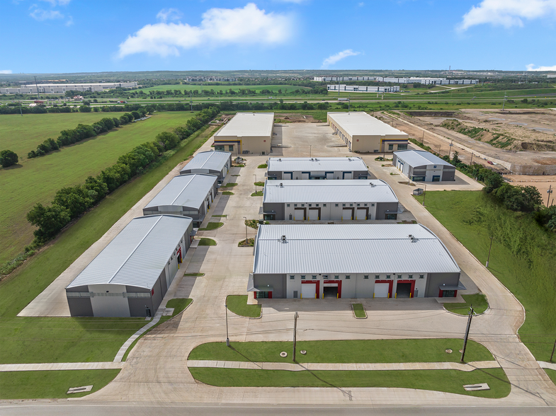 5601 FM 973, Del Valle, TX à louer - Photo du bâtiment - Image 1 de 33