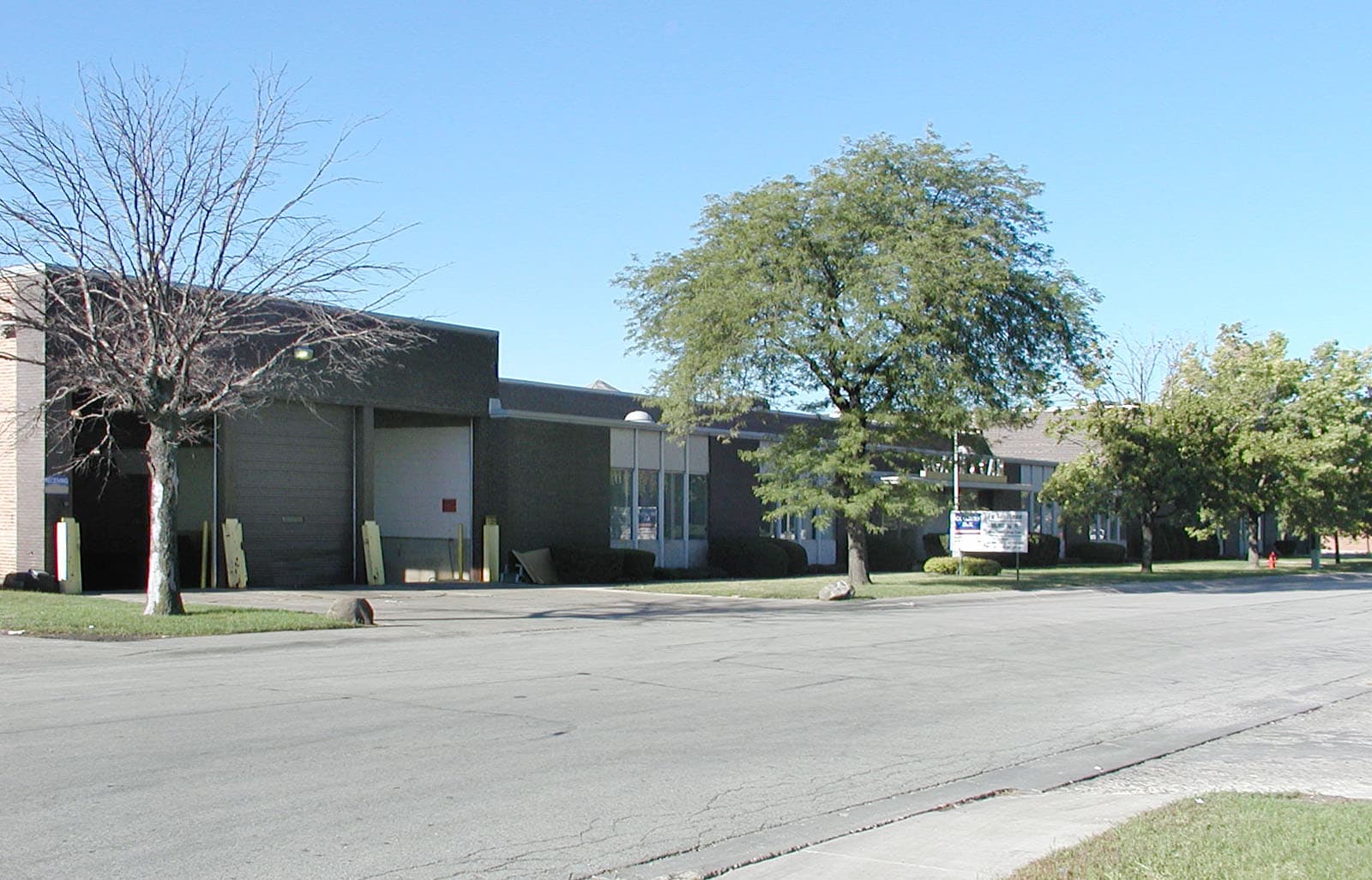 1949-1951 Arthur Ave, Elk Grove Village, IL for lease Building Photo- Image 1 of 3