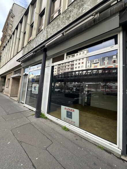 Bureau/Commerce de détail dans Paris à louer - Photo du bâtiment - Image 3 de 18