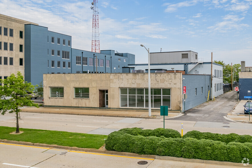 114-118 W Brambleton, Norfolk, VA à louer - Photo principale - Image 1 de 5