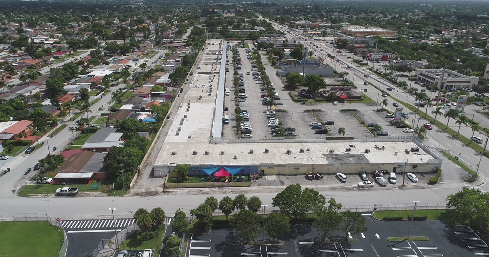 4705-4773 NW 183rd St, Miami Gardens, FL for lease - Building Photo - Image 3 of 21
