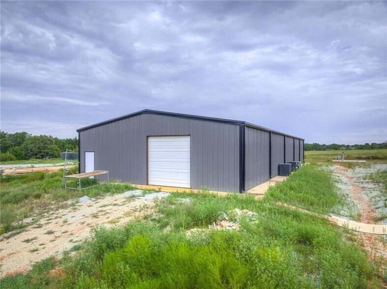 336241 E 980 Rd, Wellston, OK à vendre - Photo du bâtiment - Image 3 de 6