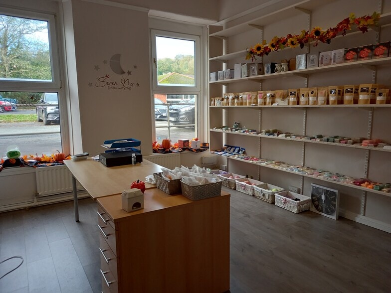 3 St. Teilo St, Pontarddulais for sale - Interior Photo - Image 3 of 7