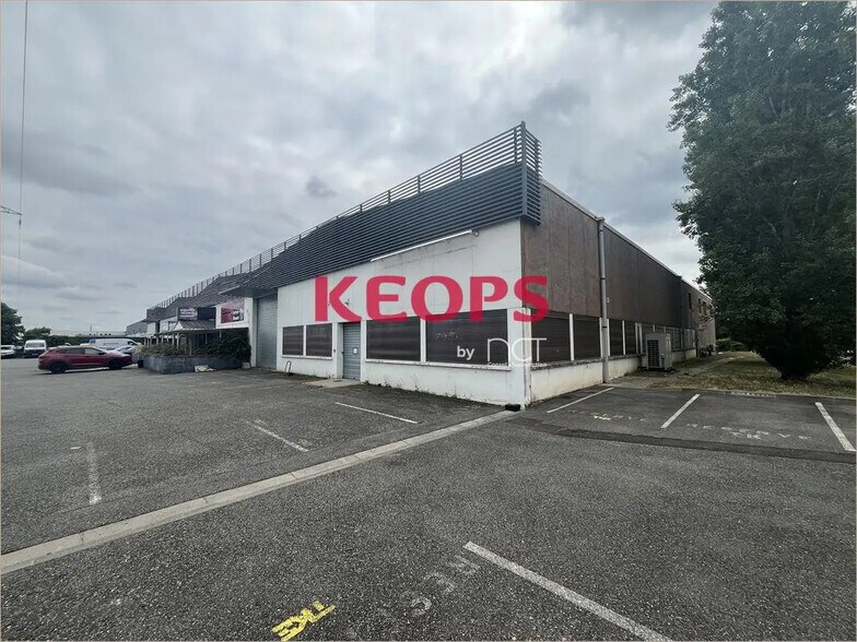 Flex dans Toulouse à louer - Photo du bâtiment - Image 2 de 4