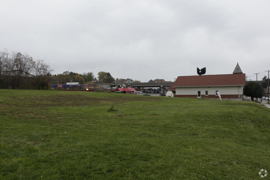 1032-1044 Jefferson Ave, Washington, PA for lease - Building Photo - Image 3 of 6