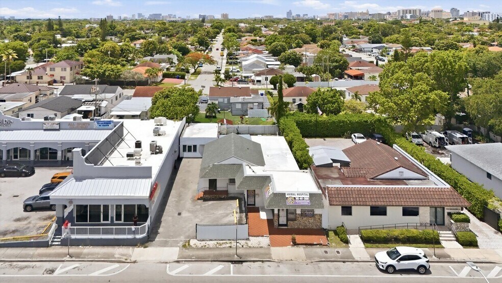 3240 NW 7th St, Miami, FL à vendre - Aérien - Image 3 de 47
