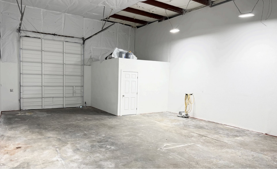 1620 Tangerine St, Melbourne, FL for lease - Building Photo - Image 3 of 8