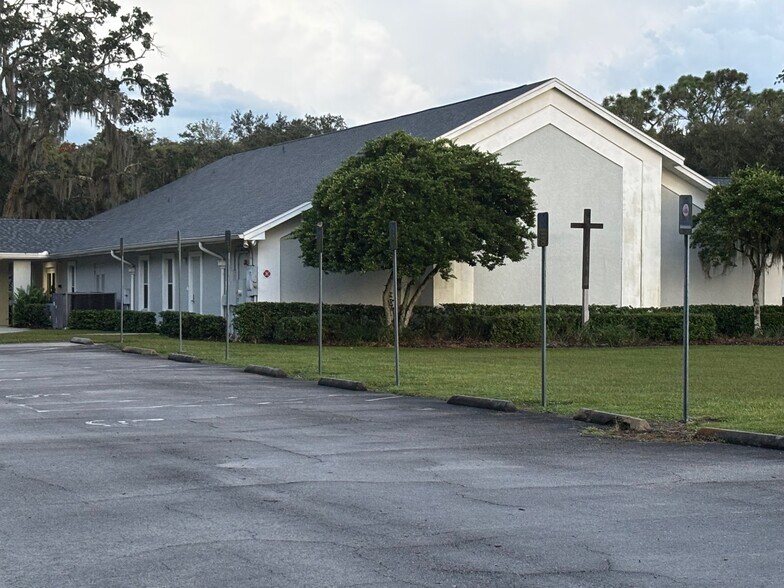 53 S Dean Rd, Orlando, FL à louer - Photo du bâtiment - Image 2 de 8