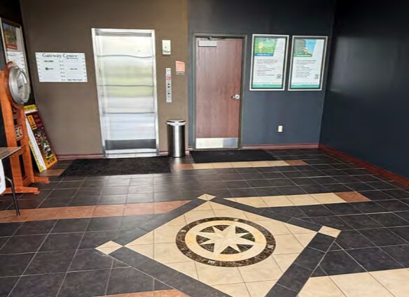 8308 Lake Bonita Rd, Catlettsburg, KY à vendre - Photo du bâtiment - Image 3 de 3