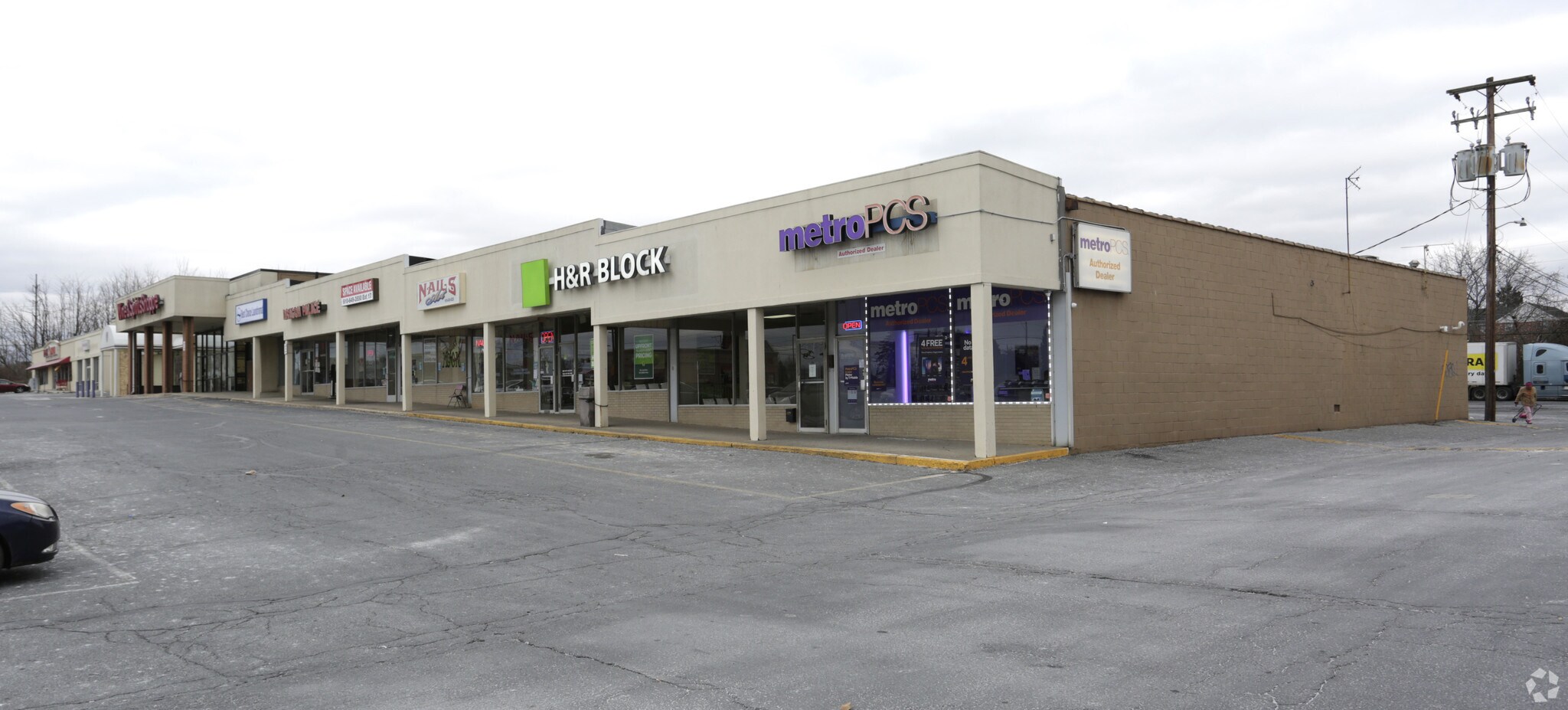 1231-1319 Airport Rd, Allentown, PA à louer Photo principale- Image 1 de 6