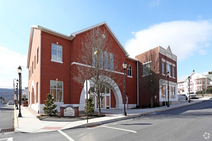 212 Front St, Marysville, PA for sale - Primary Photo - Image 1 of 10