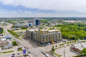 300 Boul Saint-Martin O, Laval, QC - Aérien Vue de la carte