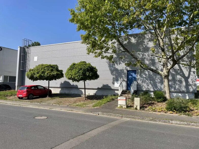 Flex dans La Chapelle-sur-Erdre à louer - Photo du bâtiment - Image 2 de 6