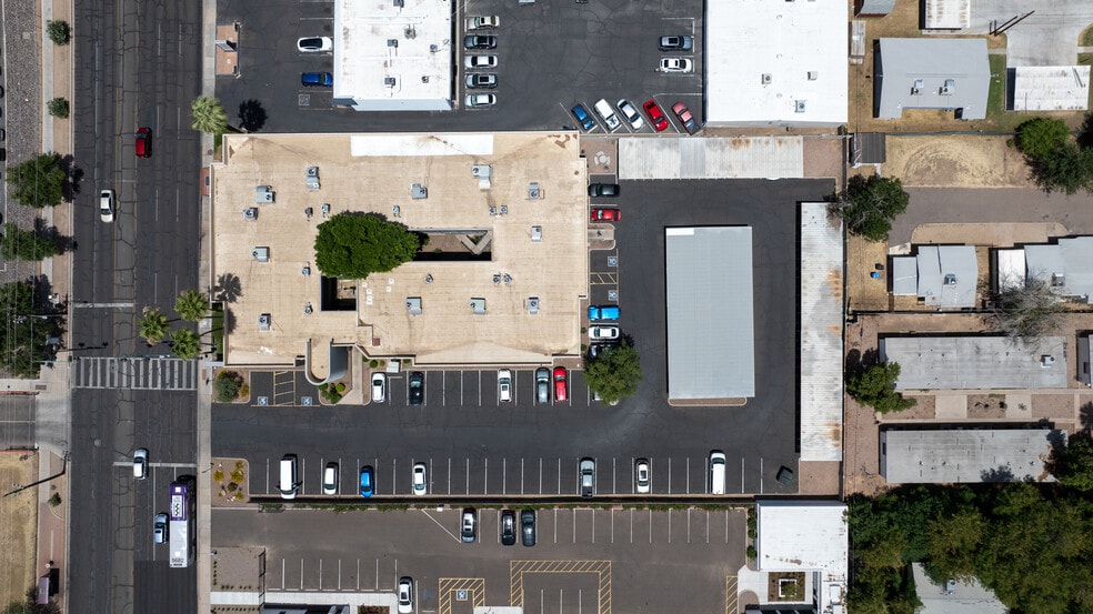 4201 N 16th St, Phoenix, AZ for lease - Building Photo - Image 2 of 8